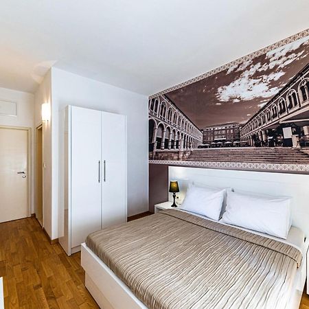 Riva City Rooms Split Room photo